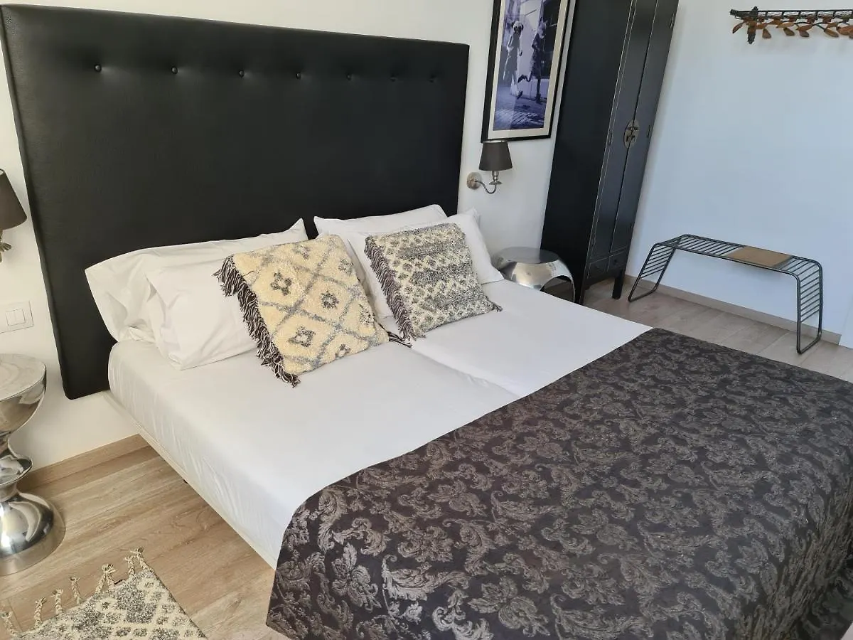 Casa Kessler Barcelona Hostel Spain